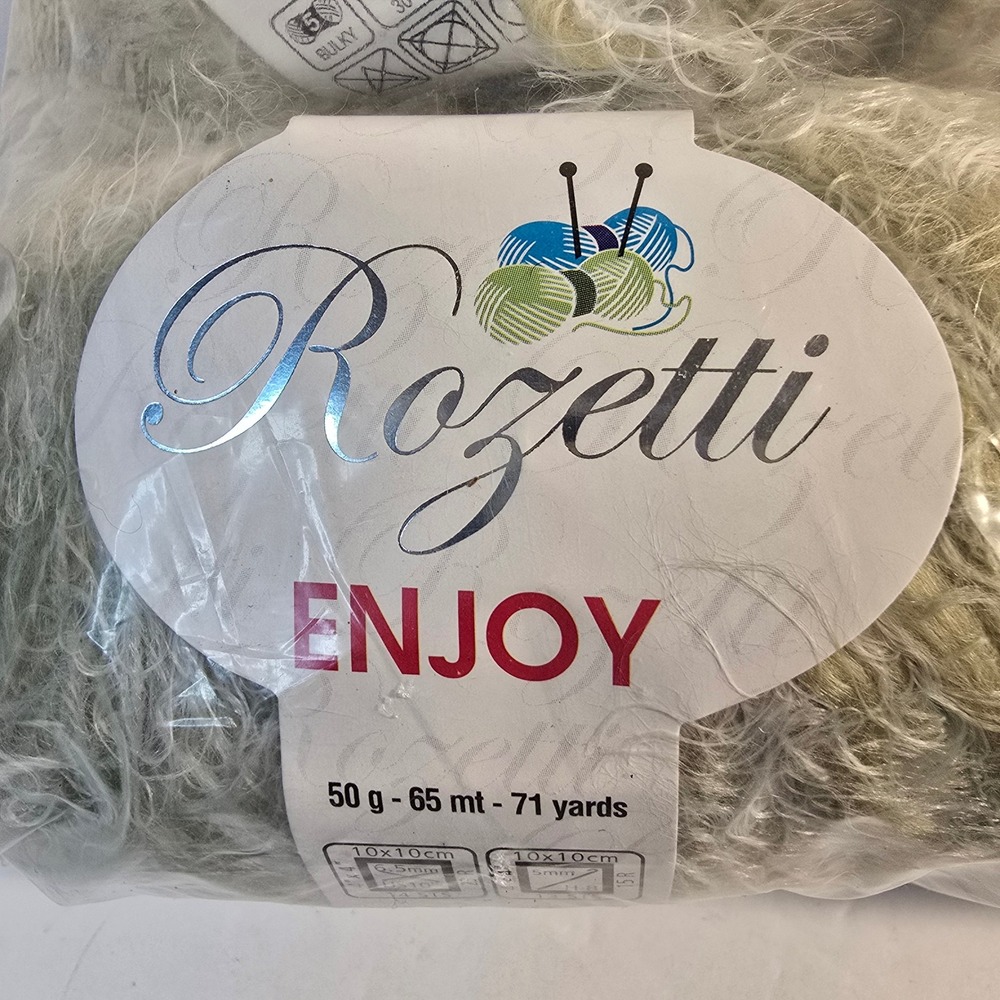 Rozetti Enjoy Yarn Lot of 10 Skeins Color 115-07 Sage Green Silver Bulky 710yds